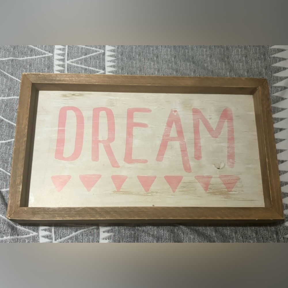 Rustic ‘DREAM’ Wood Sign | Farmhouse —Nursery — Bedroom Decor / Wall Art